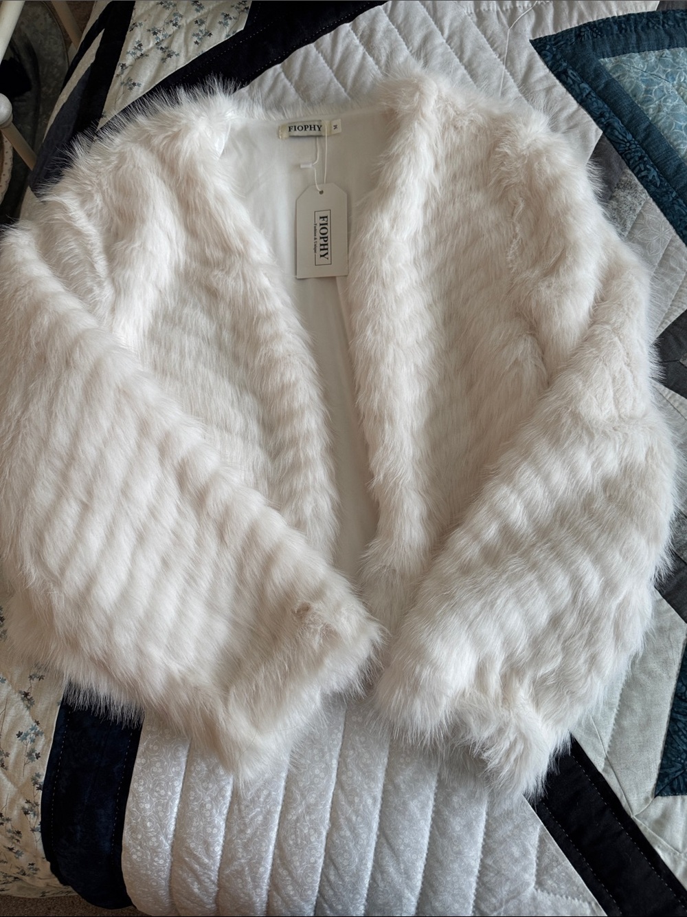 Women's Faux Fur Jacket in Cream